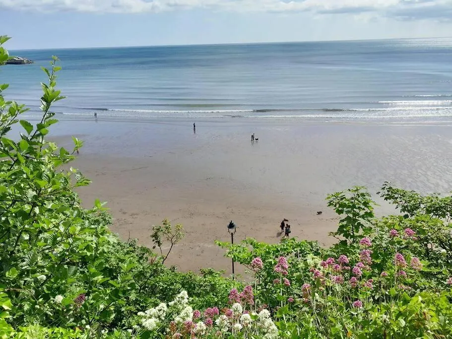 Edie'S Hideaway Scarborough