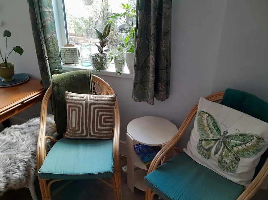 Edie'S Hideaway Scarborough 0*,